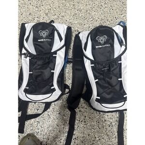 Water Buffalo 2 PACK Bundle - Road Runner Hydration Backpack w/2L Bladder EUC
